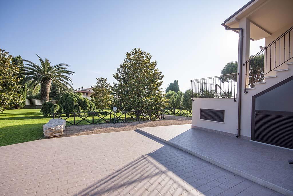 Agrimare I Pavoni Montalto di Castro Exterior foto